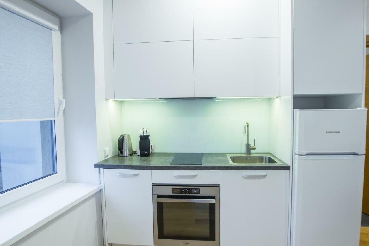 Bright 1Bd Apartment In Old Town By Hostlovers Kaunas Exteriör bild