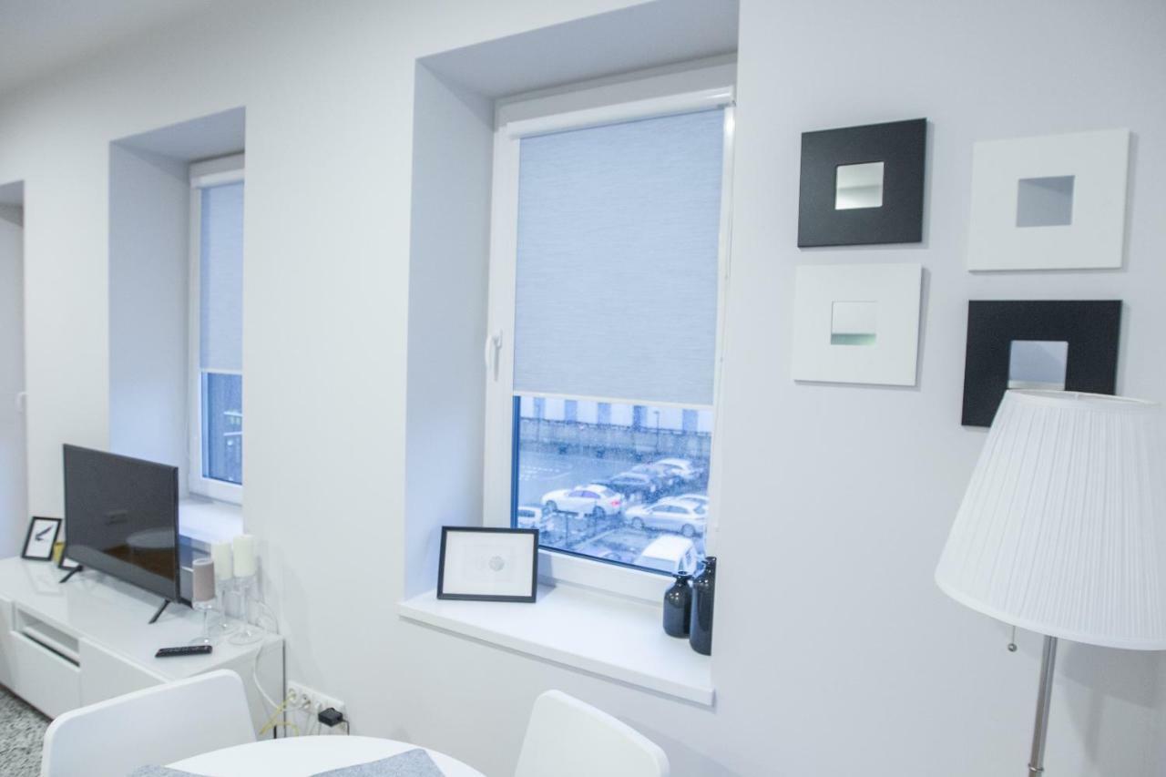 Bright 1Bd Apartment In Old Town By Hostlovers Kaunas Exteriör bild